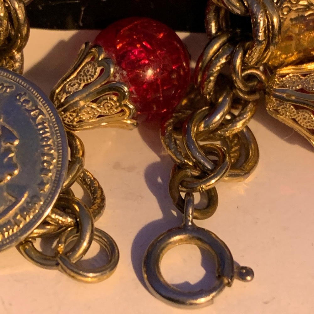Vintage Gold Plated Coin Charms Red Glass Beaded Bracelet Woman’s Jewelry - Picture 7 of 8